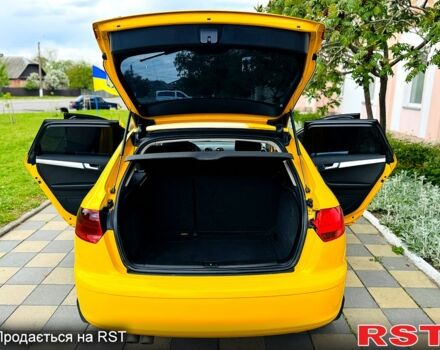 Желтый Ауди А3, объемом двигателя 2 л и пробегом 98 тыс. км за 8300 $, фото 7 на Automoto.ua