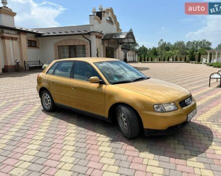 Желтый Ауди А3, объемом двигателя 1.6 л и пробегом 270 тыс. км за 3900 $, фото 1 на Automoto.ua