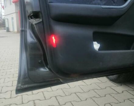 Серый Ауди А3, объемом двигателя 1.6 л и пробегом 269 тыс. км за 4350 $, фото 10 на Automoto.ua