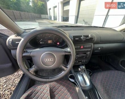 Серый Ауди А3, объемом двигателя 1.6 л и пробегом 230 тыс. км за 6000 $, фото 3 на Automoto.ua