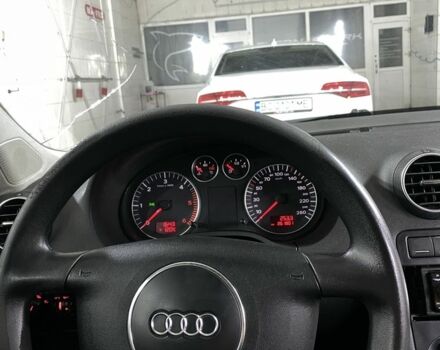 Ауди А3 2003 в Львове на Automoto.ua Серый Ауди А3, объемом двигателя 2 л и пробегом 262 тыс. км за 5250 $, фото 7 на Automoto.ua