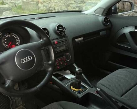 Ауди А3 2003 в Каменце-Подольском на Automoto.ua Серый Ауди А3, объемом двигателя 1.6 л и пробегом 218 тыс. км за 5900 $, фото 4 на Automoto.ua