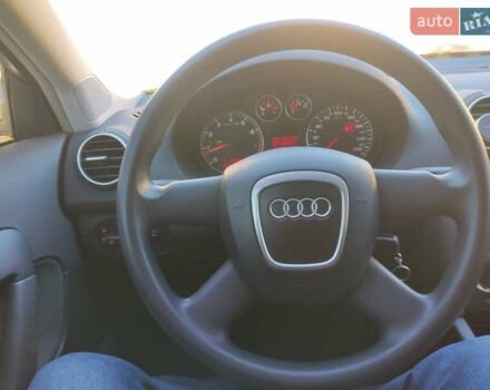 Сірий Ауді А3, об'ємом двигуна 1.6 л та пробігом 204 тис. км за 5600 $, фото 3 на Automoto.ua