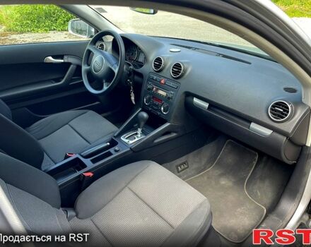 Серый Ауди А3, объемом двигателя 1.6 л и пробегом 260 тыс. км за 6300 $, фото 4 на Automoto.ua