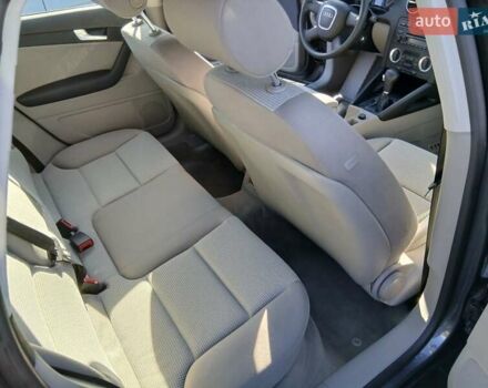 Сірий Ауді А3, об'ємом двигуна 2 л та пробігом 128 тис. км за 6400 $, фото 26 на Automoto.ua