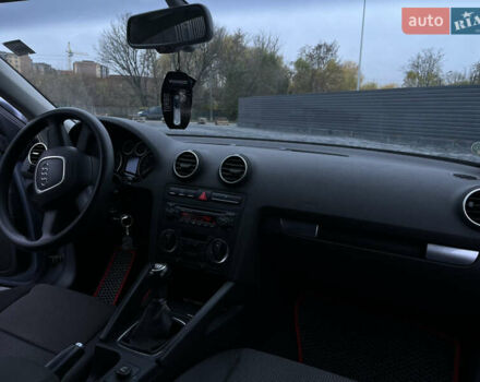 Серый Ауди А3, объемом двигателя 1.97 л и пробегом 302 тыс. км за 6500 $, фото 18 на Automoto.ua