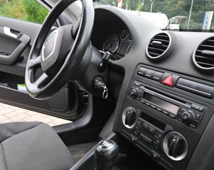 Серый Ауди А3, объемом двигателя 1.6 л и пробегом 265 тыс. км за 5900 $, фото 5 на Automoto.ua