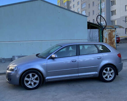 Серый Ауди А3, объемом двигателя 1.6 л и пробегом 215 тыс. км за 8500 $, фото 1 на Automoto.ua