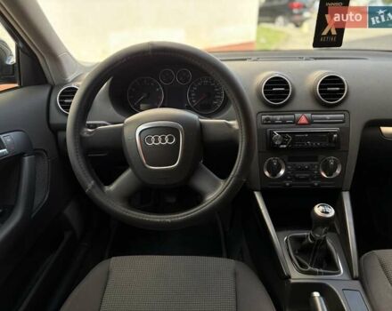 Сірий Ауді А3, об'ємом двигуна 1.6 л та пробігом 194 тис. км за 6200 $, фото 5 на Automoto.ua