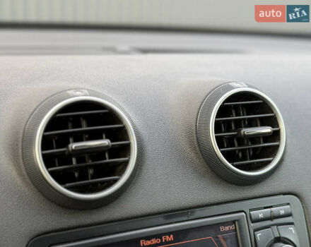 Сірий Ауді А3, об'ємом двигуна 1.6 л та пробігом 203 тис. км за 6890 $, фото 92 на Automoto.ua