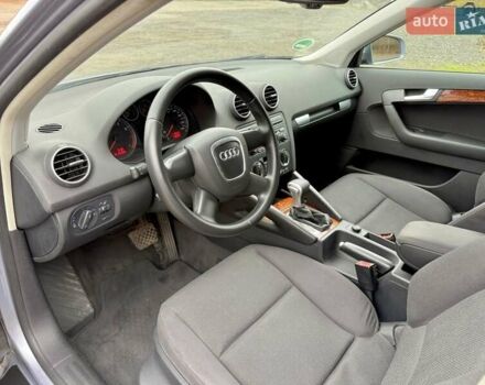 Серый Ауди А3, объемом двигателя 1.6 л и пробегом 168 тыс. км за 8500 $, фото 10 на Automoto.ua