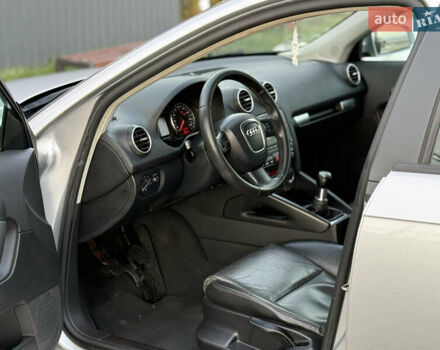 Сірий Ауді А3, об'ємом двигуна 1.6 л та пробігом 203 тис. км за 6890 $, фото 51 на Automoto.ua