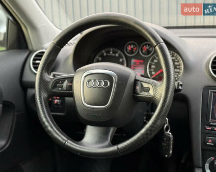 Сірий Ауді А3, об'ємом двигуна 1.6 л та пробігом 203 тис. км за 6890 $, фото 76 на Automoto.ua