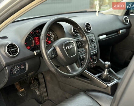 Сірий Ауді А3, об'ємом двигуна 1.6 л та пробігом 203 тис. км за 6890 $, фото 57 на Automoto.ua