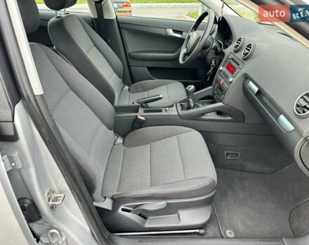 Ауді А3 2008 у Вінниці на Automoto.ua Сірий Ауді А3, об'ємом двигуна 1.6 л та пробігом 204 тис. км за 7999 $, фото 68 на Automoto.ua