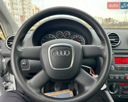 Ауді А3 2008 у Вінниці на Automoto.ua Сірий Ауді А3, об'ємом двигуна 1.6 л та пробігом 204 тис. км за 7999 $, фото 43 на Automoto.ua