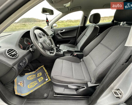 Ауді А3 2008 у Вінниці на Automoto.ua Сірий Ауді А3, об'ємом двигуна 1.6 л та пробігом 204 тис. км за 7999 $, фото 36 на Automoto.ua