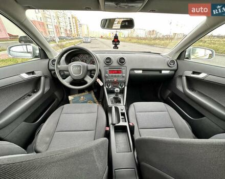 Ауді А3 2008 у Вінниці на Automoto.ua Сірий Ауді А3, об'ємом двигуна 1.6 л та пробігом 204 тис. км за 7999 $, фото 57 на Automoto.ua