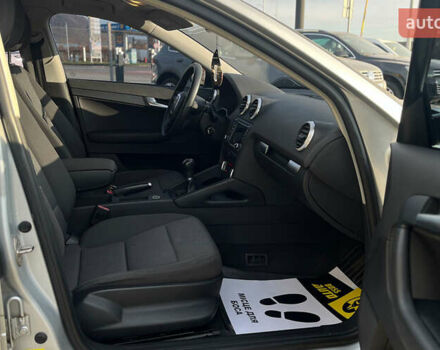 Серый Ауди А3, объемом двигателя 1.39 л и пробегом 219 тыс. км за 8800 $, фото 16 на Automoto.ua