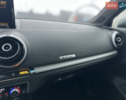 Сірий Ауді А3, об'ємом двигуна 1.4 л та пробігом 120 тис. км за 15500 $, фото 9 на Automoto.ua