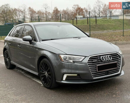 Серый Ауди А3, объемом двигателя 1.4 л и пробегом 153 тыс. км за 14900 $, фото 1 на Automoto.ua