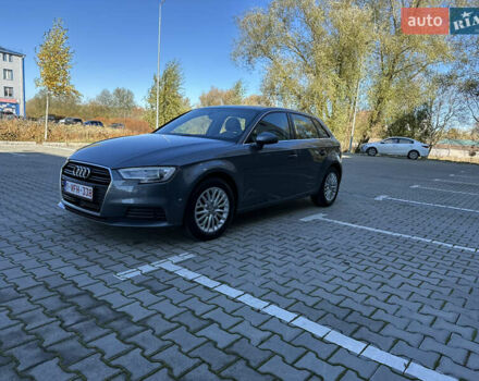 Ауді А3 2017 у Красилове на Automoto.ua Сірий Ауді А3, об'ємом двигуна 1.6 л та пробігом 138 тис. км за 17250 $, фото 5 на Automoto.ua