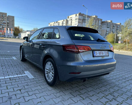 Ауді А3 2017 у Красилове на Automoto.ua Сірий Ауді А3, об'ємом двигуна 1.6 л та пробігом 138 тис. км за 17250 $, фото 11 на Automoto.ua