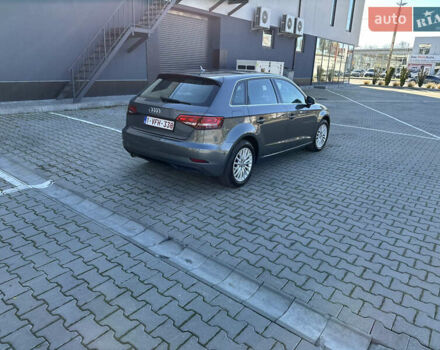 Ауді А3 2017 у Красилове на Automoto.ua Сірий Ауді А3, об'ємом двигуна 1.6 л та пробігом 138 тис. км за 17250 $, фото 15 на Automoto.ua