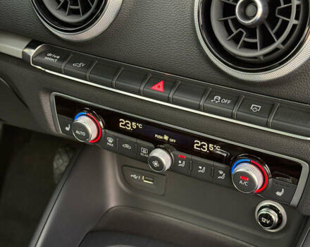 Сірий Ауді А3, об'ємом двигуна 0 л та пробігом 40 тис. км за 17500 $, фото 17 на Automoto.ua