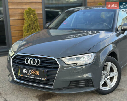 Серый Ауди А3, объемом двигателя 1.6 л и пробегом 237 тыс. км за 18600 $, фото 4 на Automoto.ua