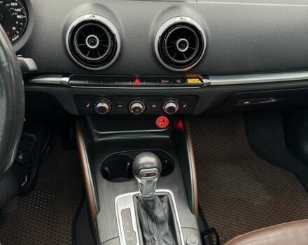 Сірий Ауді А3, об'ємом двигуна 1.8 л та пробігом 250 тис. км за 13500 $, фото 22 на Automoto.ua