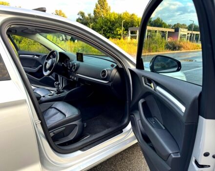 Сірий Ауді А3, об'ємом двигуна 1.8 л та пробігом 179 тис. км за 12500 $, фото 13 на Automoto.ua