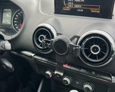 Сірий Ауді А3, об'ємом двигуна 1.8 л та пробігом 180 тис. км за 10200 $, фото 13 на Automoto.ua