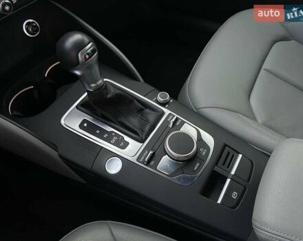 Ауди А3 2018 в Львове на Automoto.ua Серый Ауди А3, объемом двигателя 1.98 л и пробегом 43 тыс. км за 15999 $, фото 18 на Automoto.ua