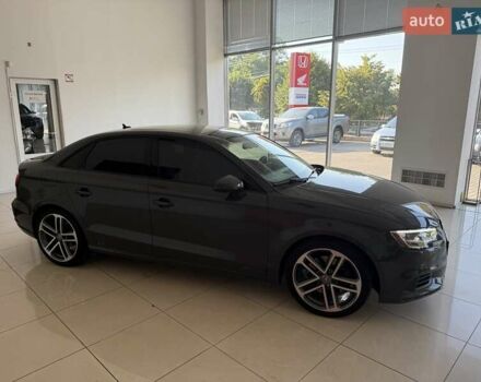 Ауді А3 2019 у Чернівцях на Automoto.ua Сірий Ауді А3, об'ємом двигуна 1.98 л та пробігом 131 тис. км за 16900 $, фото 4 на Automoto.ua