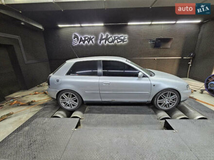 Серый Ауди А3, объемом двигателя 1.8 л и пробегом 243 тыс. км за 5500 $, фото 1 на Automoto.ua