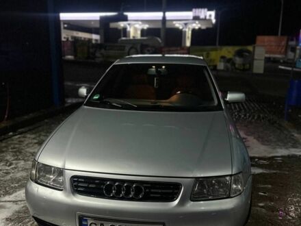 Серый Ауди А3, объемом двигателя 1.8 л и пробегом 235 тыс. км за 3300 $, фото 1 на Automoto.ua