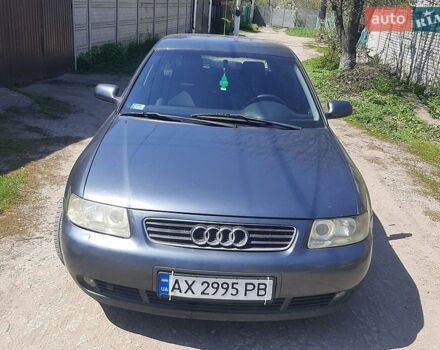Серый Ауди А3, объемом двигателя 1.6 л и пробегом 255 тыс. км за 4000 $, фото 1 на Automoto.ua