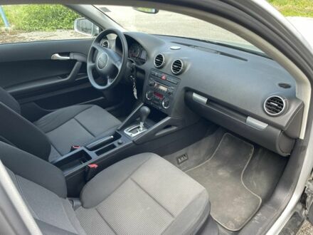 Серый Ауди А3, объемом двигателя 1.6 л и пробегом 260 тыс. км за 6300 $, фото 1 на Automoto.ua