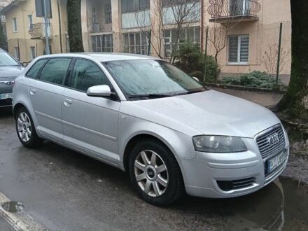 Серый Ауди А3, объемом двигателя 1.6 л и пробегом 220 тыс. км за 5999 $, фото 1 на Automoto.ua