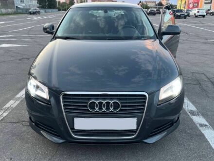 Сірий Ауді А3, об'ємом двигуна 1.6 л та пробігом 282 тис. км за 8000 $, фото 1 на Automoto.ua
