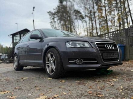 Сірий Ауді А3, об'ємом двигуна 1.6 л та пробігом 196 тис. км за 2836 $, фото 1 на Automoto.ua