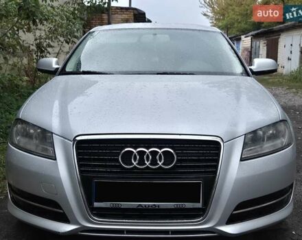 Сірий Ауді А3, об'ємом двигуна 1.2 л та пробігом 220 тис. км за 7700 $, фото 1 на Automoto.ua