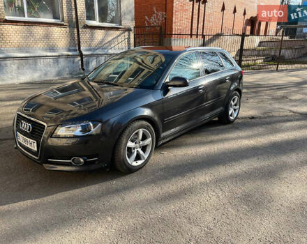Серый Ауди А3, объемом двигателя 1.6 л и пробегом 220 тыс. км за 9200 $, фото 1 на Automoto.ua