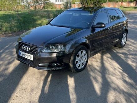 Серый Ауди А3, объемом двигателя 2 л и пробегом 215 тыс. км за 9000 $, фото 1 на Automoto.ua