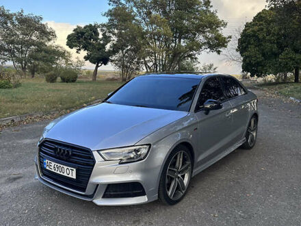 Ауді А3 2016 у Харкові на Automoto.ua Сірий Ауді А3, об'ємом двигуна 2 л та пробігом 155 тис. км за 18300 $, фото 1 на Automoto.ua