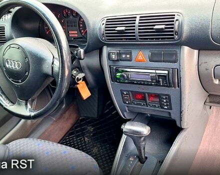 Синій Ауді А3, об'ємом двигуна 1.6 л та пробігом 217 тис. км за 4800 $, фото 10 на Automoto.ua