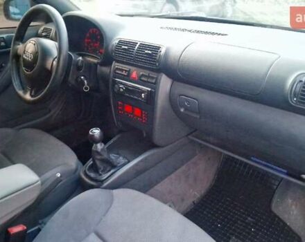 Синий Ауди А3, объемом двигателя 1.8 л и пробегом 350 тыс. км за 3000 $, фото 31 на Automoto.ua