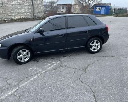 Синий Ауди А3, объемом двигателя 1.8 л и пробегом 265 тыс. км за 3800 $, фото 4 на Automoto.ua