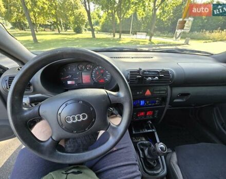 Синій Ауді А3, об'ємом двигуна 1.6 л та пробігом 299 тис. км за 3200 $, фото 18 на Automoto.ua